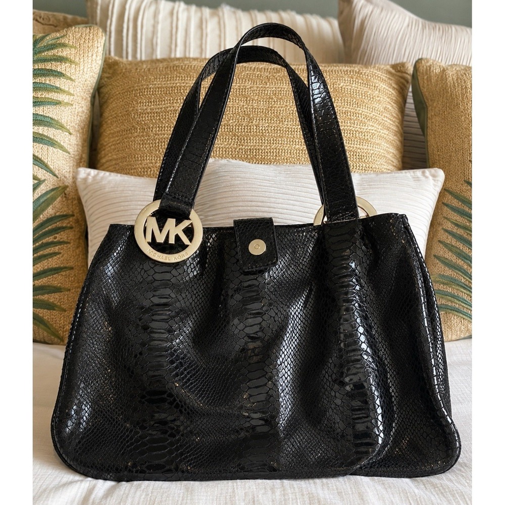 Michael Kors Black Snakeskin Embossed Shoulder Bag Hobo Purse Classy Tote